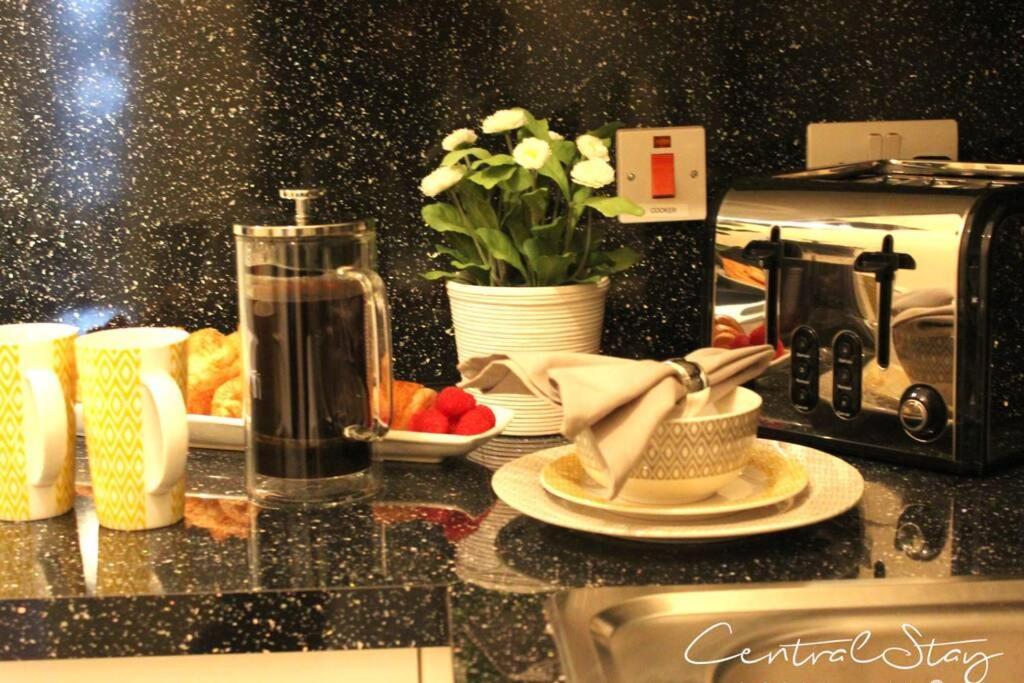 Wrexham Central Stay Apartment Seven Extérieur photo