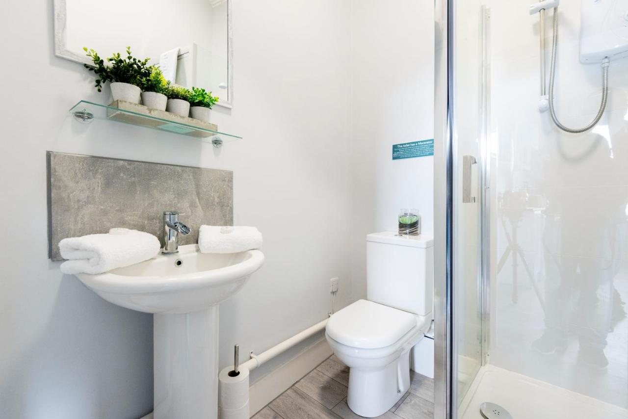 Wrexham Central Stay Apartment Seven Extérieur photo